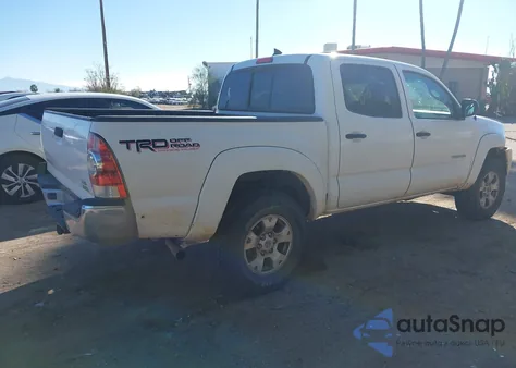 2013 Toyota Tacoma Base V6 z USA, uszkodzony, nr VIN 3TMLU4ENXDM124566